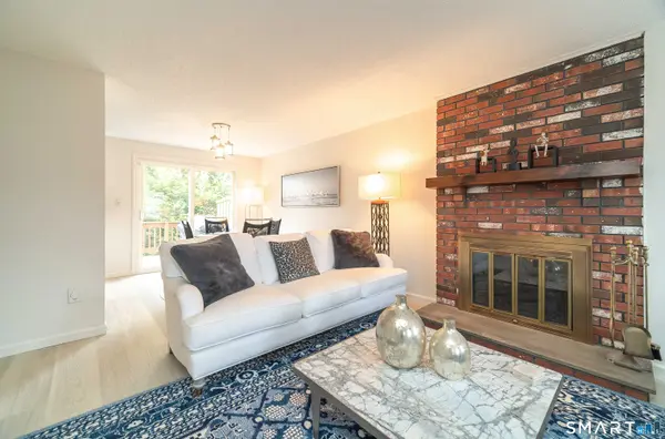 105 Sunrise Circle, Windsor, CT 06095