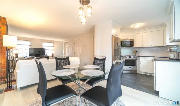 105 Sunrise Circle, Windsor, CT 06095