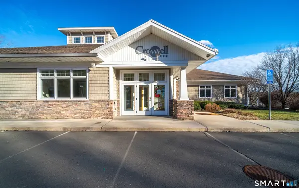 30 Country Squire Drive, Cromwell, CT 06416