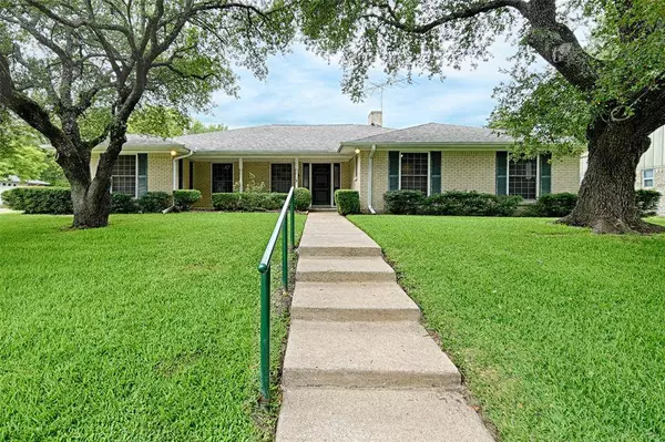 24 Mullaney Street, Greenville, TX 75402