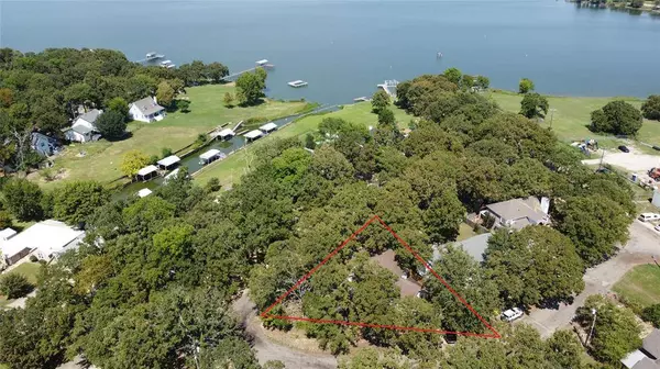1029 Shoreline Drive, West Tawakoni, TX 75474