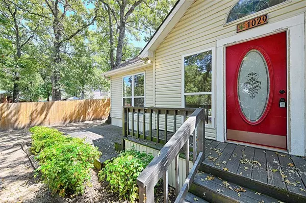 1029 Shoreline Drive, West Tawakoni, TX 75474