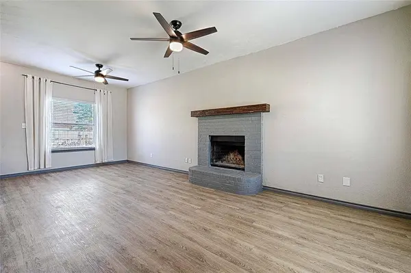 4805 Hunters Ridge Drive, Sachse, TX 75048