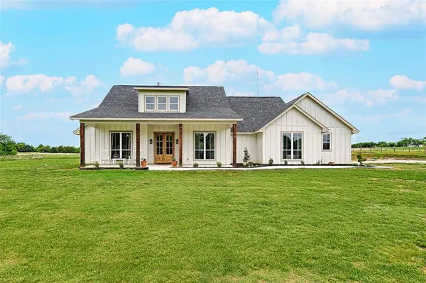 4656 County Road 1040, Celeste, TX 75423