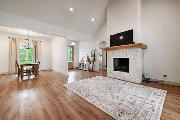 4656 County Road 1040, Celeste, TX 75423