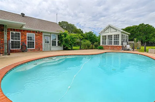 4082 Tracy Lane, Greenville, TX 75402