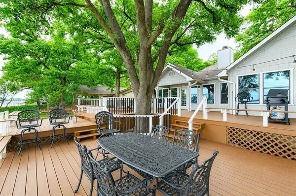 156 Ocean Drive, Gun Barrel City, TX 75156