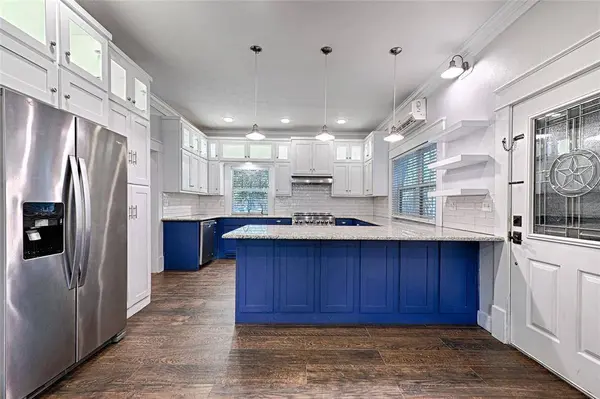 309 W Walnut Street, Whitewright, TX 75491