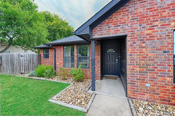 1102 14th Street, Honey Grove, TX 75446