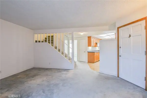 10406 Carlyle CT, Cypress, CA 90630