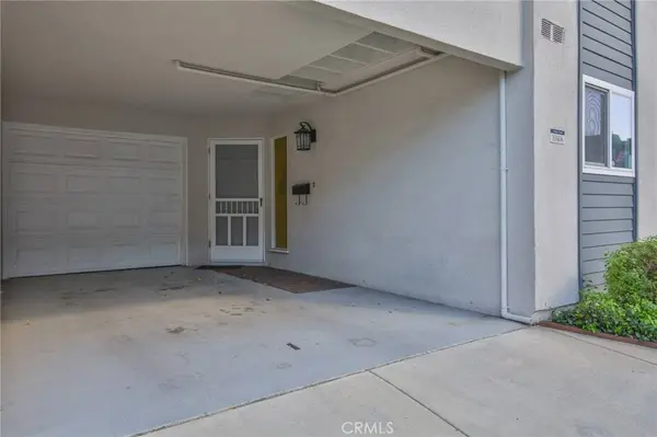 10406 Carlyle CT, Cypress, CA 90630
