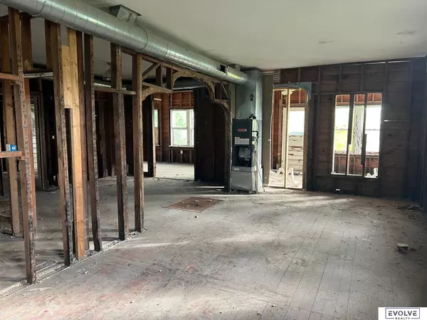 67729 195th Street, Pacific Junction, IA 51561