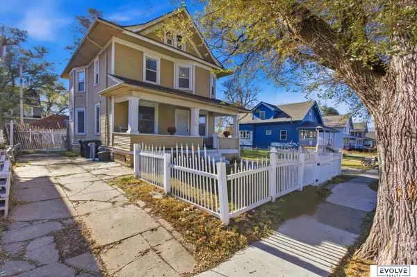 2561 Pinkney Street, Omaha, NE 68111-0000