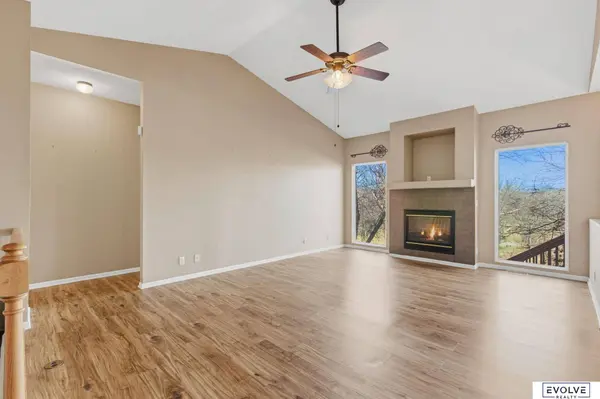 15062 Redman Avenue, Omaha, NE 68116