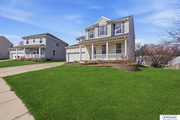 10714 King Street, Omaha, NE 68122