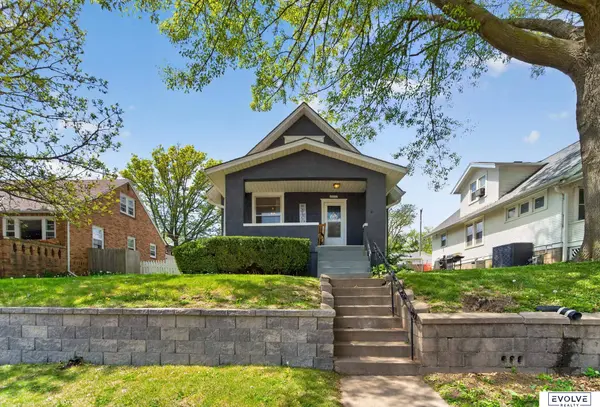 4422 S 40Th ST, Omaha, NE 68107
