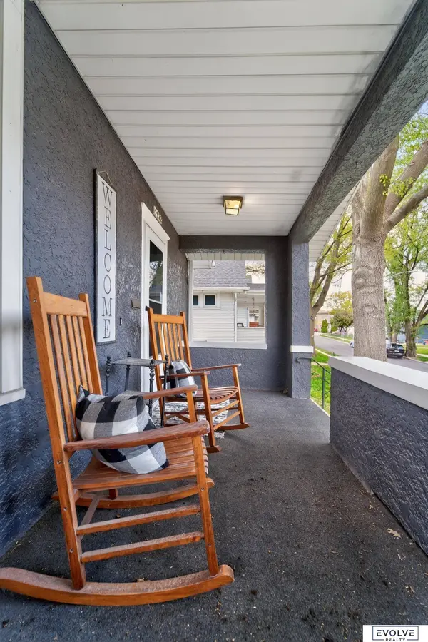 4422 S 40Th ST, Omaha, NE 68107