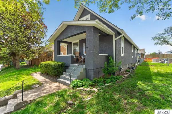 4422 S 40Th ST, Omaha, NE 68107