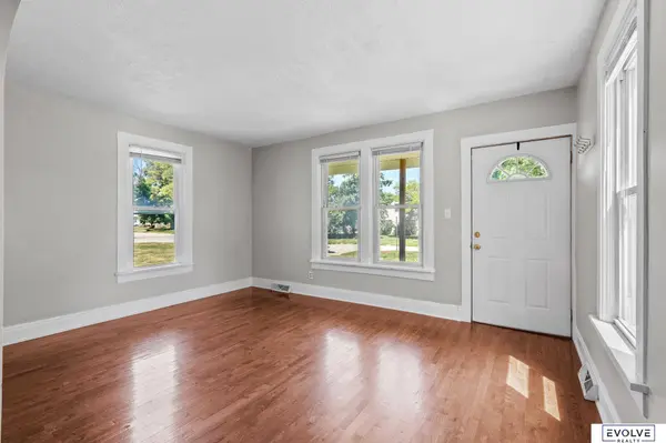 1853 Colfax ST, Blair, NE 68008