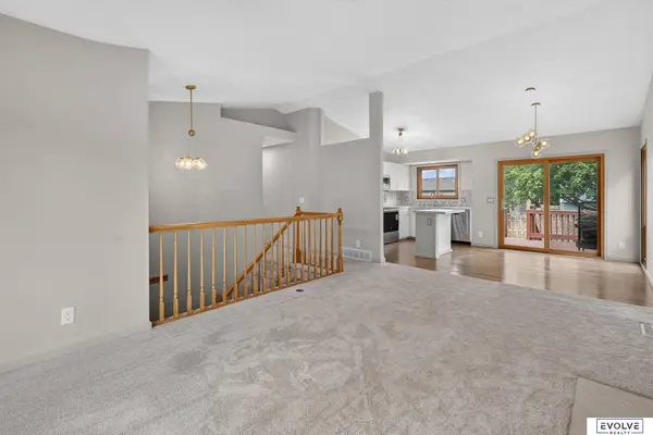 8030 Bauman AVE, Omaha, NE 68122