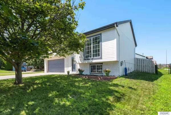 19114 T Street, Omaha, NE 68135