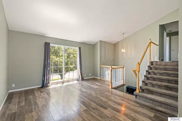 19114 T Street, Omaha, NE 68135