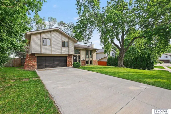 2617 Jack Pine ST, Bellevue, NE 68123