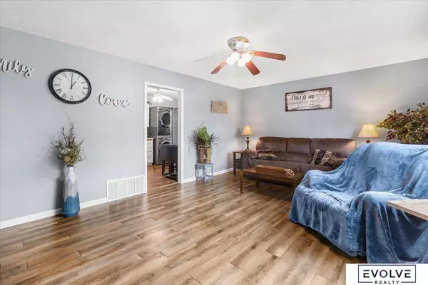 7309 Joseph Avenue, La Vista, NE 68128