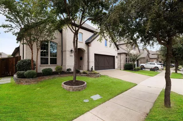 5028 Amande Avenue, Lewisville, TX 75056