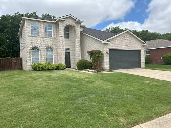 2416 Dogwood Drive, Little Elm, TX 75068