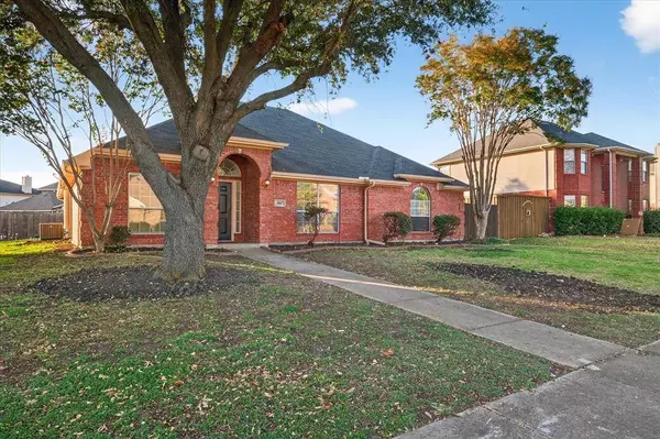 3807 Farmington Drive, Richardson, TX 75082