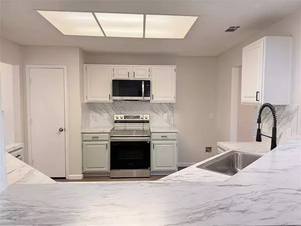 813 Arbor Downs Drive, Plano, TX 75023