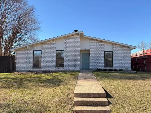 6509 Alta Oaks Drive, Garland, TX 75043