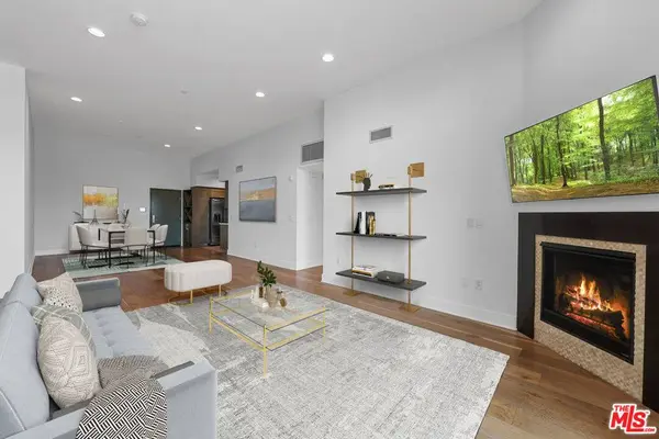7133 Hawthorn AVE #PH6, Los Angeles, CA 90046