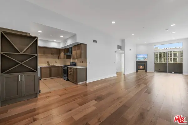 7133 Hawthorn Ave #PH6, Los Angeles, CA 90046