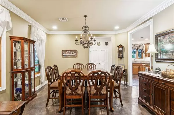 213 ST CHARLES BLVD, Luling, LA 70070