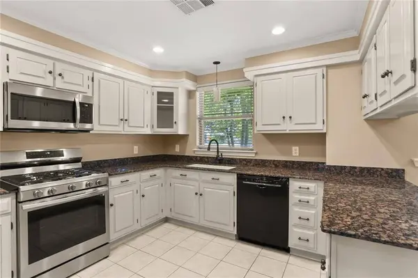 335 SAINT NICHOLAS ST, Luling, LA 70070