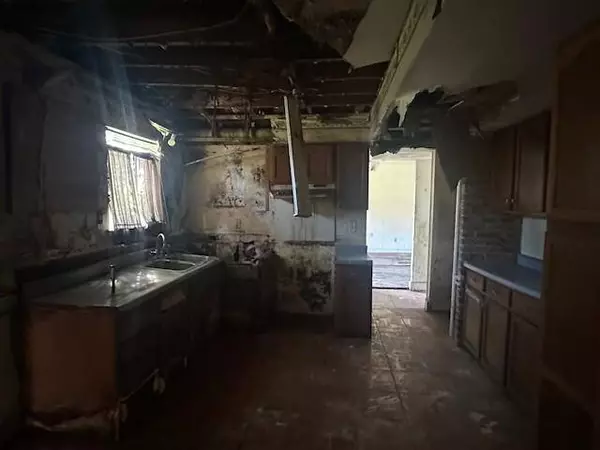 633 E MARLIN CT, Terrytown, LA 70056