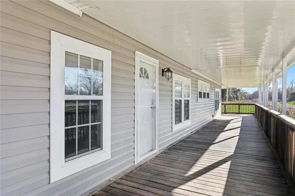 16139 RIVER RD, Hahnville, LA 70057