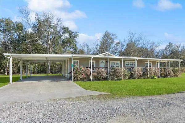 16139 RIVER RD, Hahnville, LA 70057