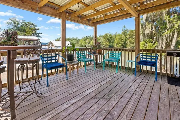 19191 RIVER BEND RD, Maurepas, LA 70449
