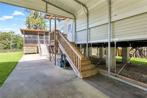 19191 RIVER BEND RD, Maurepas, LA 70449
