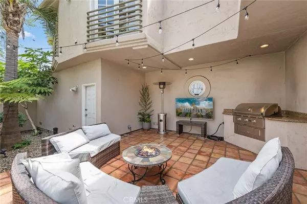 162 12th ST, Seal Beach, CA 90740