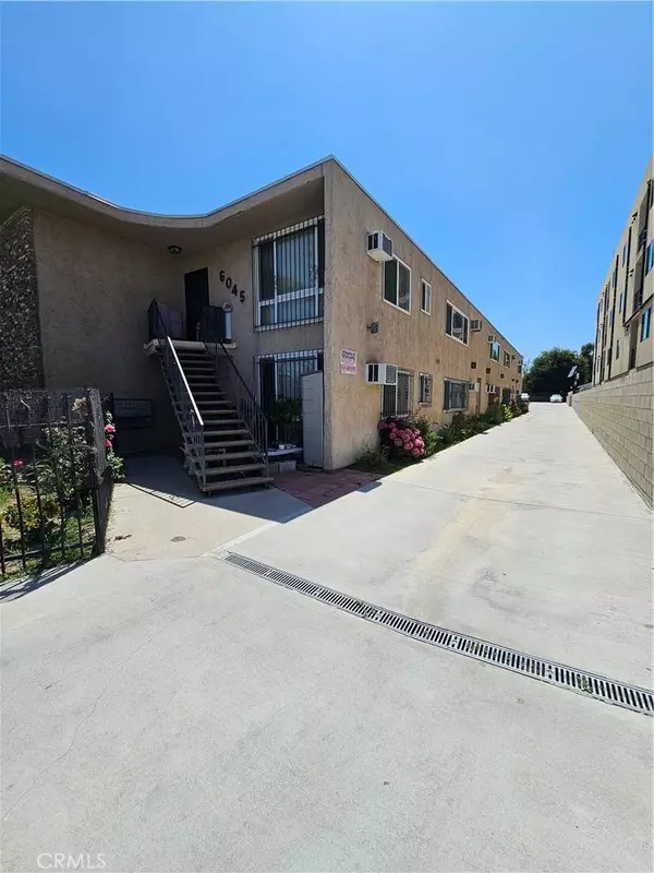 6045 Hazelhurst PL #7, North Hollywood, CA 91606