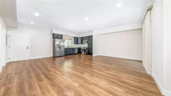 17154 CHATSWORTH ST #2, Granada Hills, CA 91344