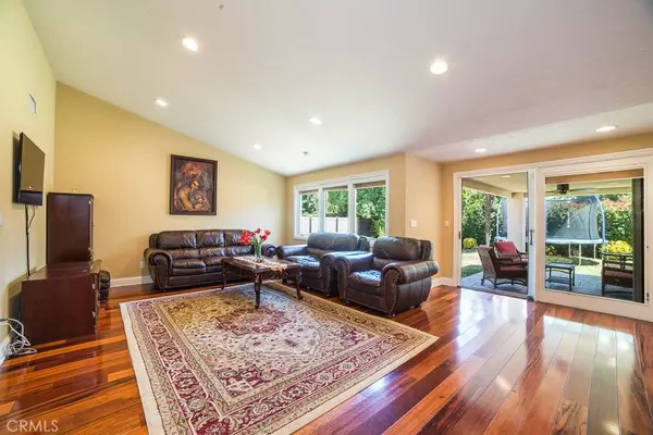 12818 Meadowlark AVE, Granada Hills, CA 91344