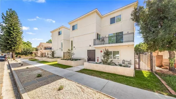17158 Chatsworth ST #4, Granada Hills, CA 91344
