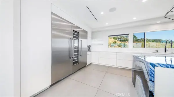 1001 Via Alta, Burbank, CA 91501