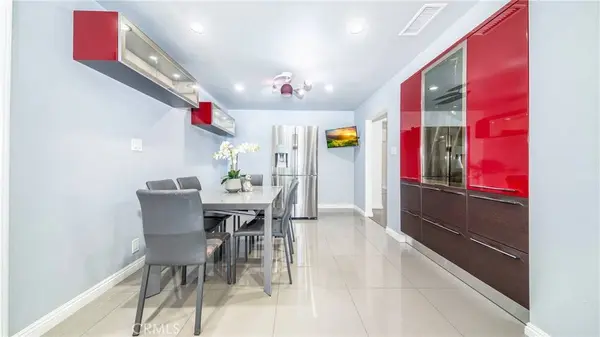 7938 Ventura Canyon AVE, Panorama City, CA 91402