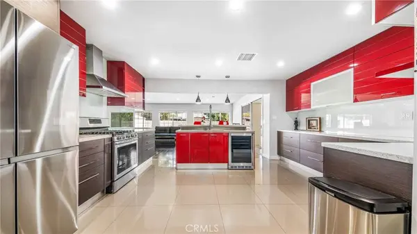 7938 Ventura Canyon AVE, Panorama City, CA 91402